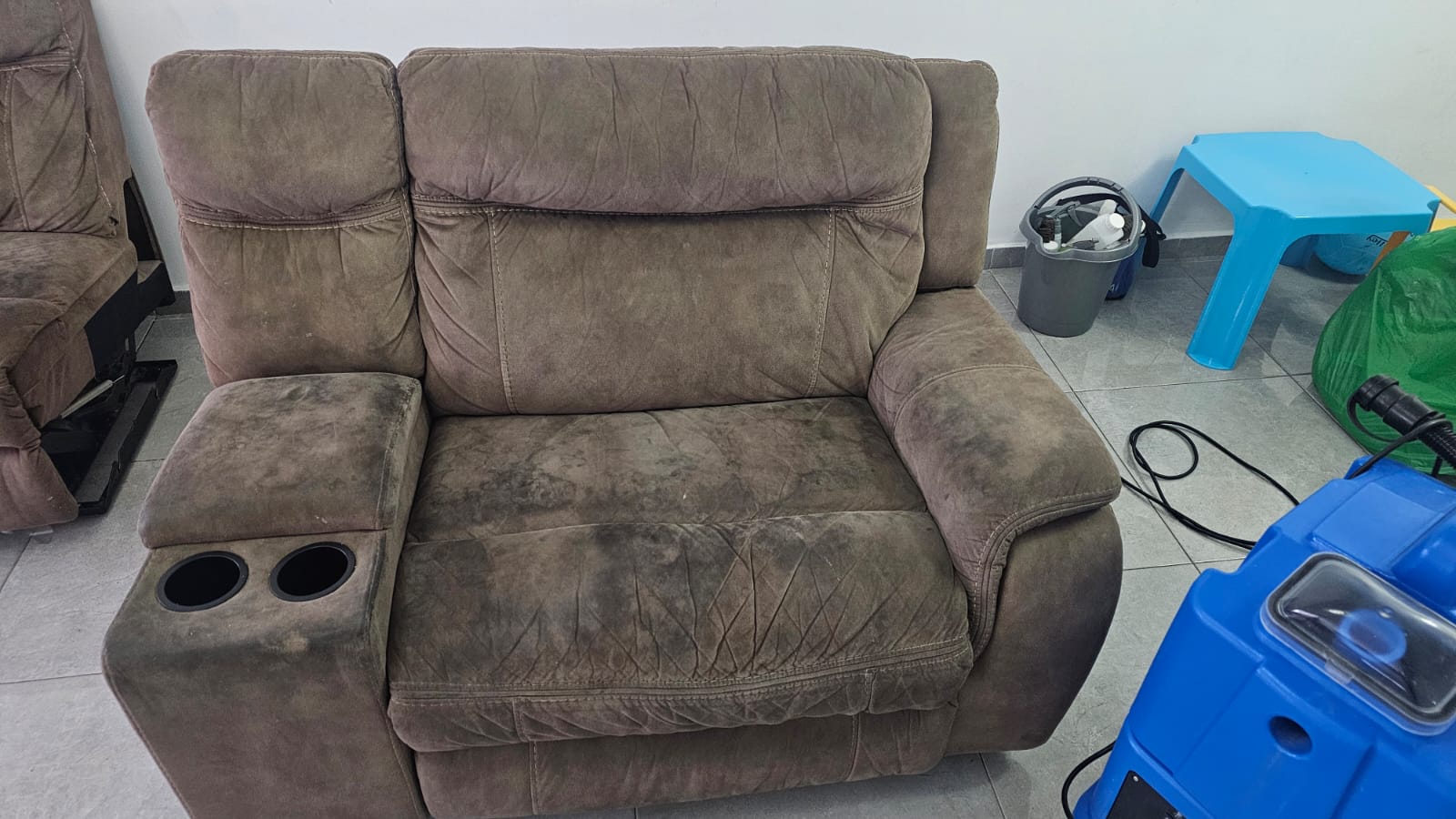 אחרי ניקוי ספה נוספת